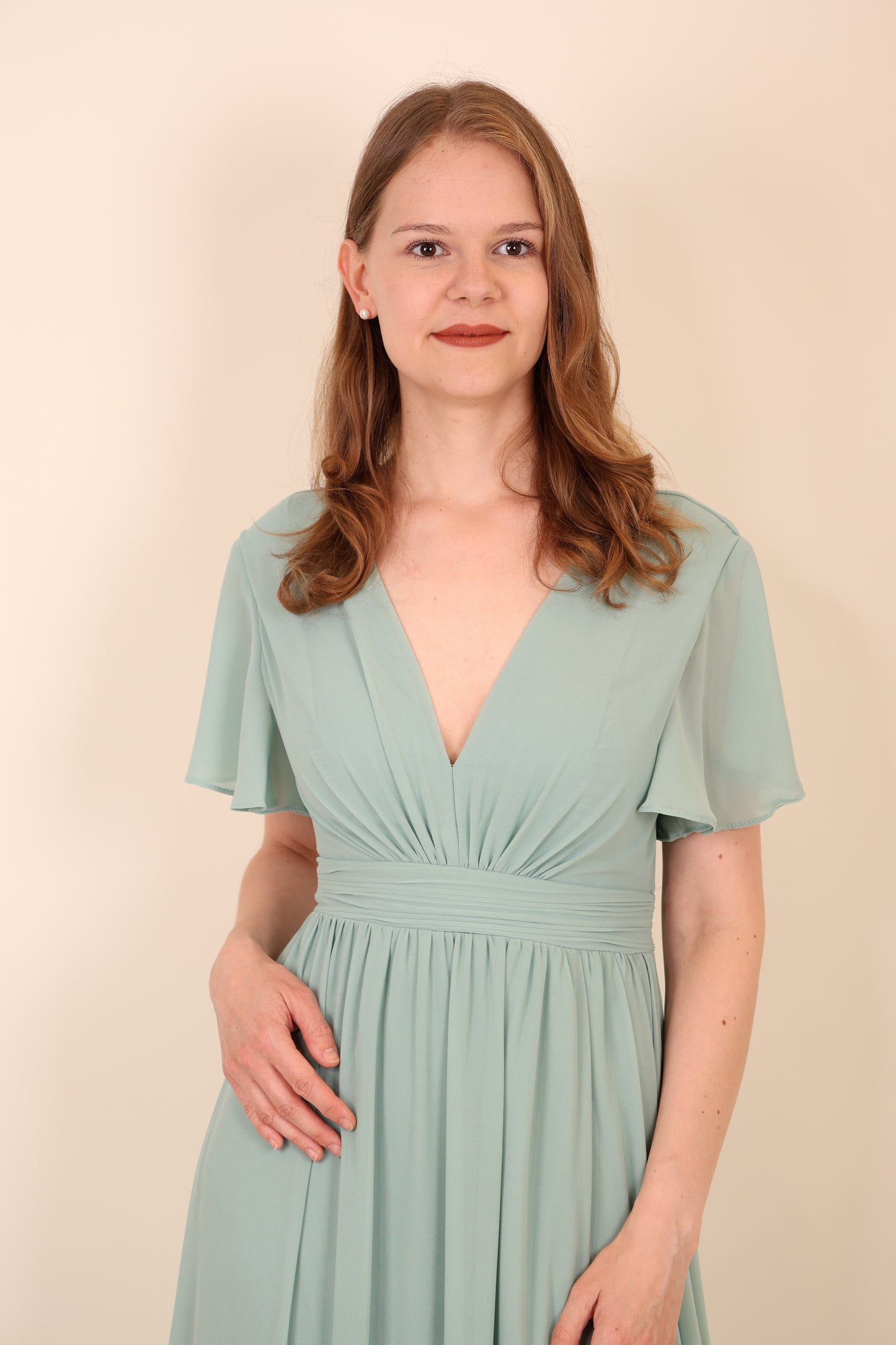 Ballkleid mit kurzen Ärmeln & V-Ausschnitt, mint