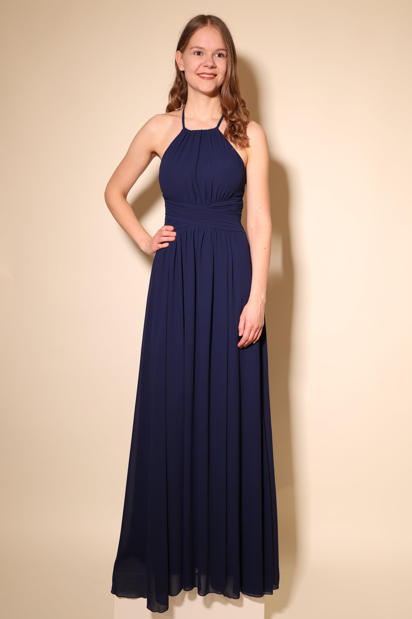 Abendkleid mit Schlitz & amerikanischem Ausschnitt, dunkelblau