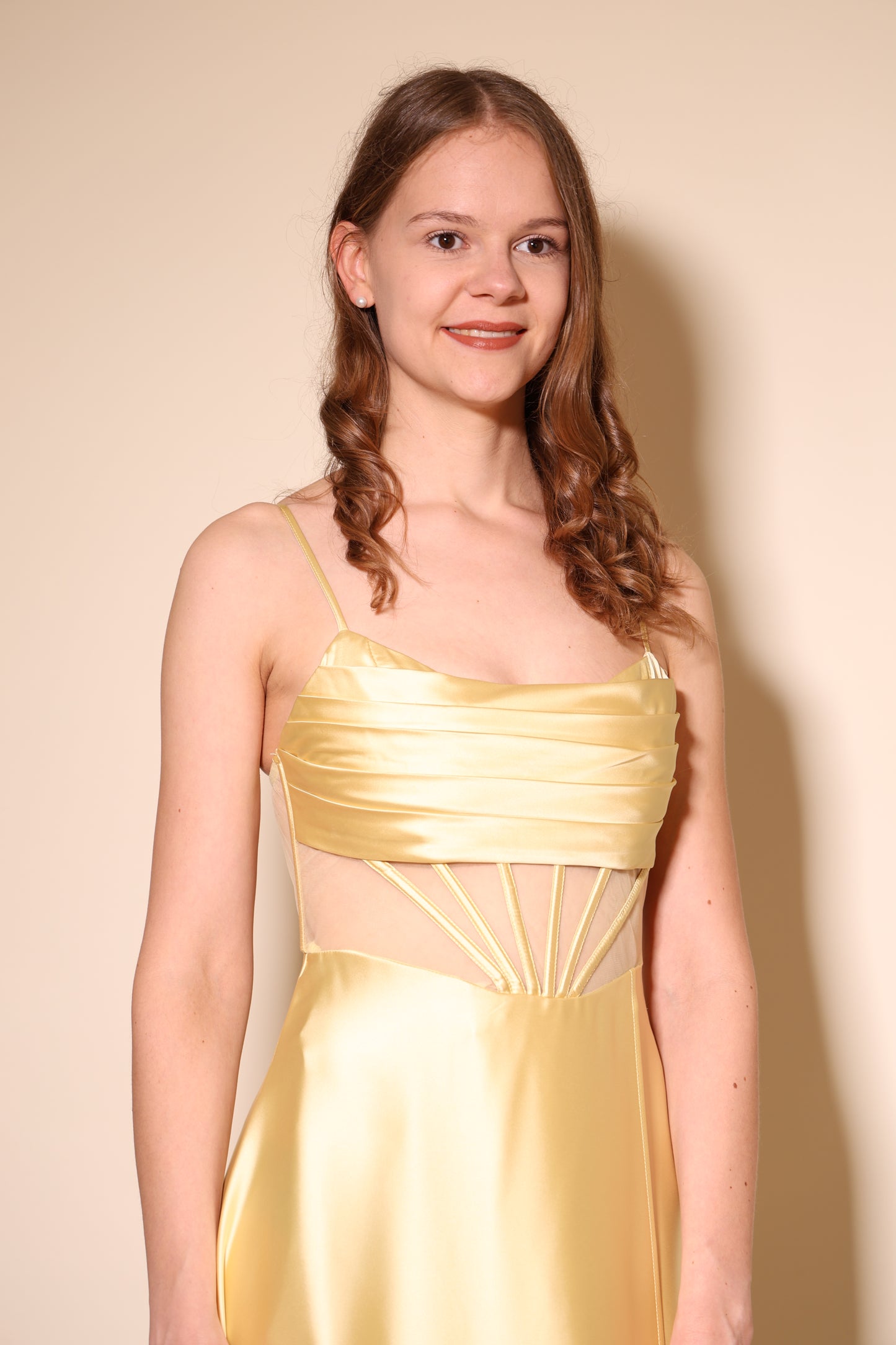 Ballkleid - Abendkleid mit Schnürung, buttergelb