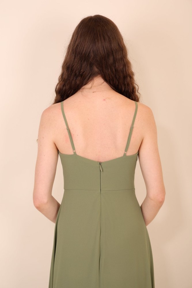 Abendkleid mit Raffungen und Schlitz, oliv - Dein Kleiderladen