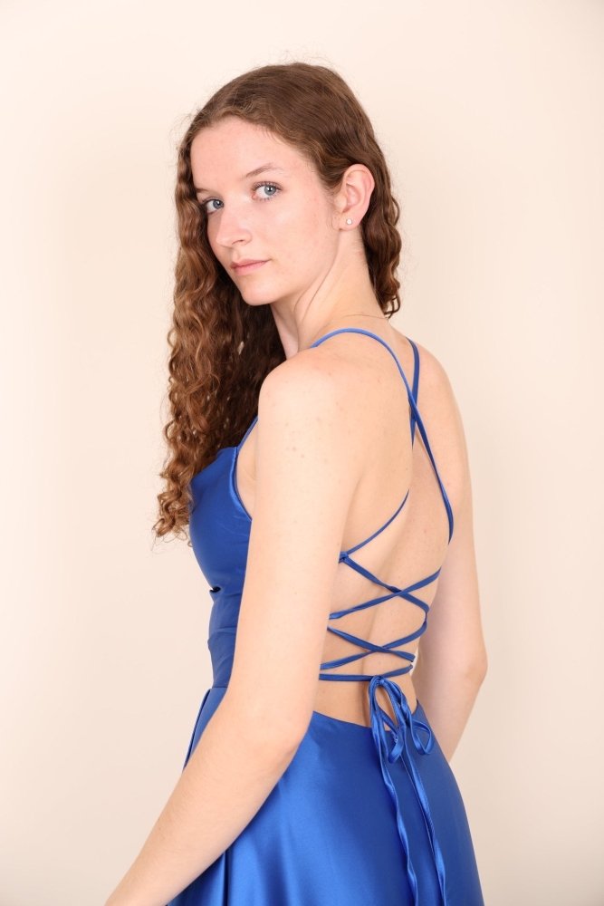 Ballkleid - Satin mit Schnürung, Schlitz und Wasserfallausschnitt, royalblau - Dein Kleiderladen