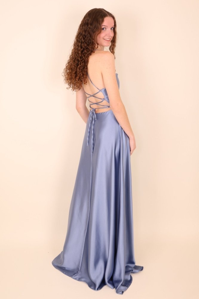 Ballkleid - Satin mit Schnürung, Schlitz und Wasserfallausschnitt, graublau - Dein Kleiderladen