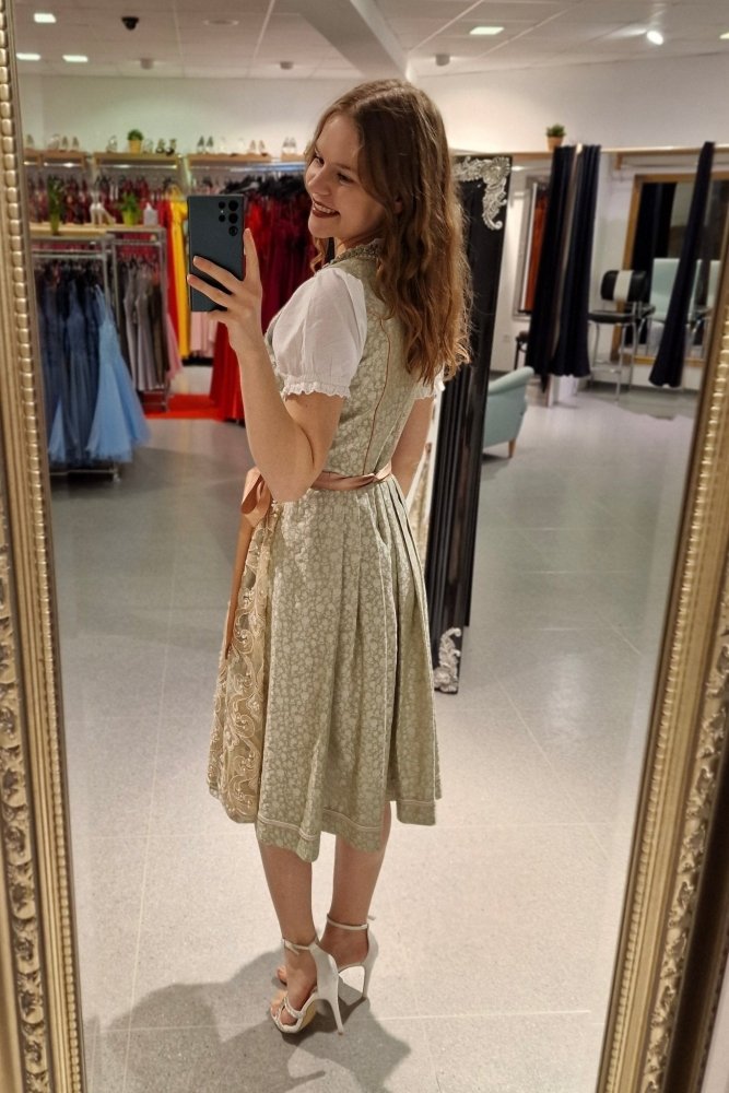 Dirndl Annerl - Dein Kleiderladen