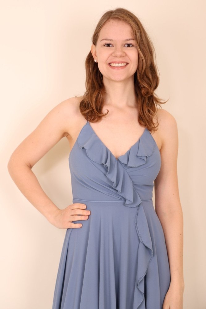 Festliches Volantkleid mit Schnürung und Schlitz, graublau - Dein Kleiderladen