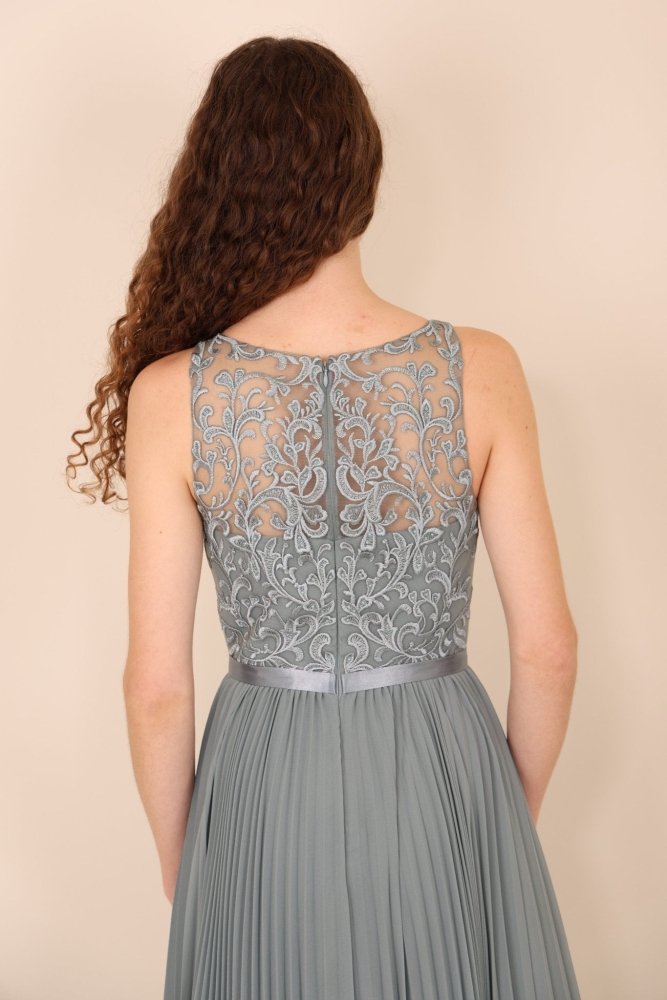 hochgeschlossenes Chiffon - Abendkleid mit Spitze & Plisseerock, grau - Dein Kleiderladen