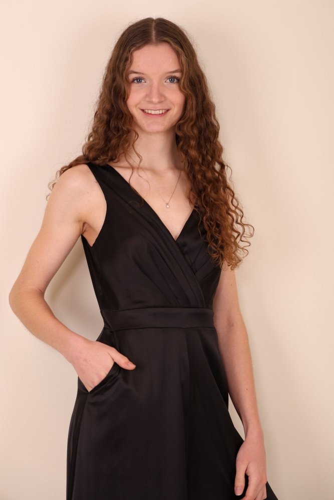 Jumpsuit aus Satin, schwarz - Dein Kleiderladen