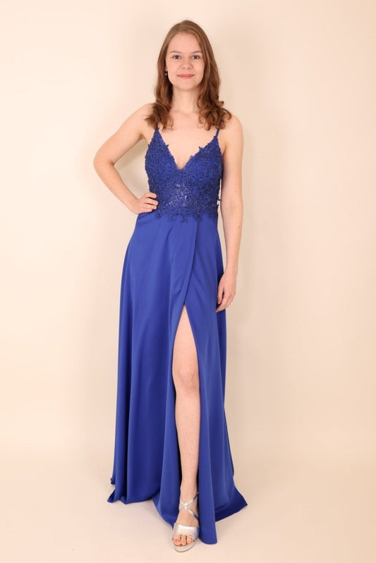 Langes Satinkleid mit Spitze und Schlitz, königsblau - Dein Kleiderladen