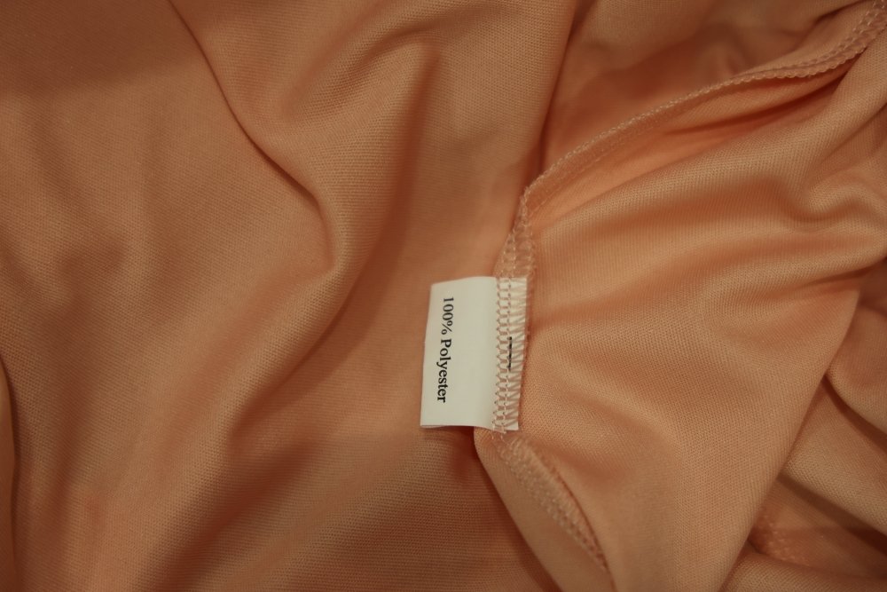 Second Hand Cocktailkleid mit Herz - Ausschnitt, feinen Raffungen und Schlitz, rosa - Dein Kleiderladen