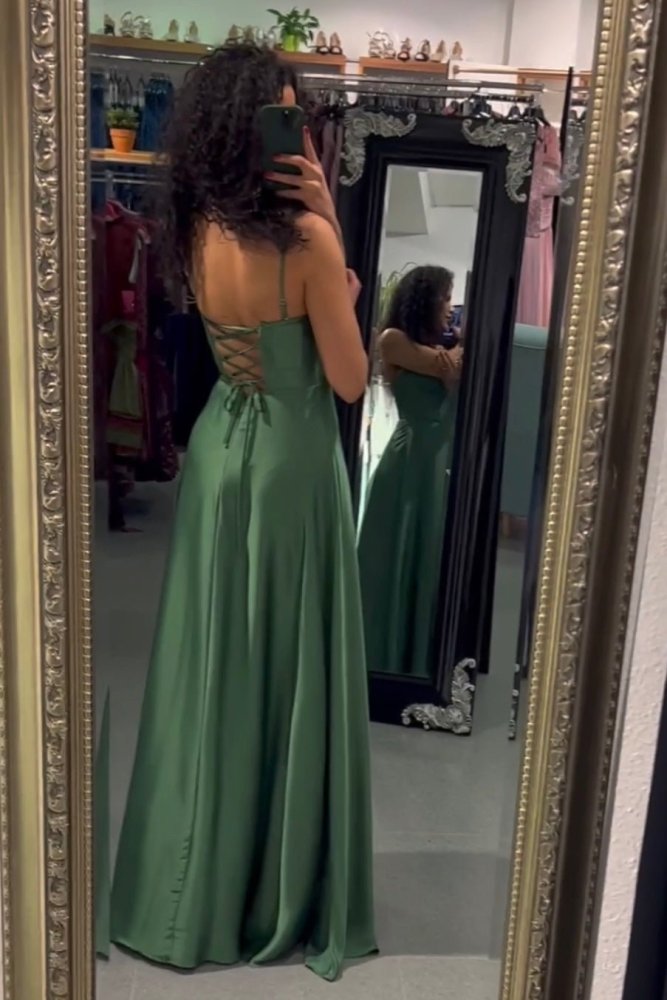 Ballkleid aus Satin mit Corsage & Schnürung, hellgrün - Dein Kleiderladen