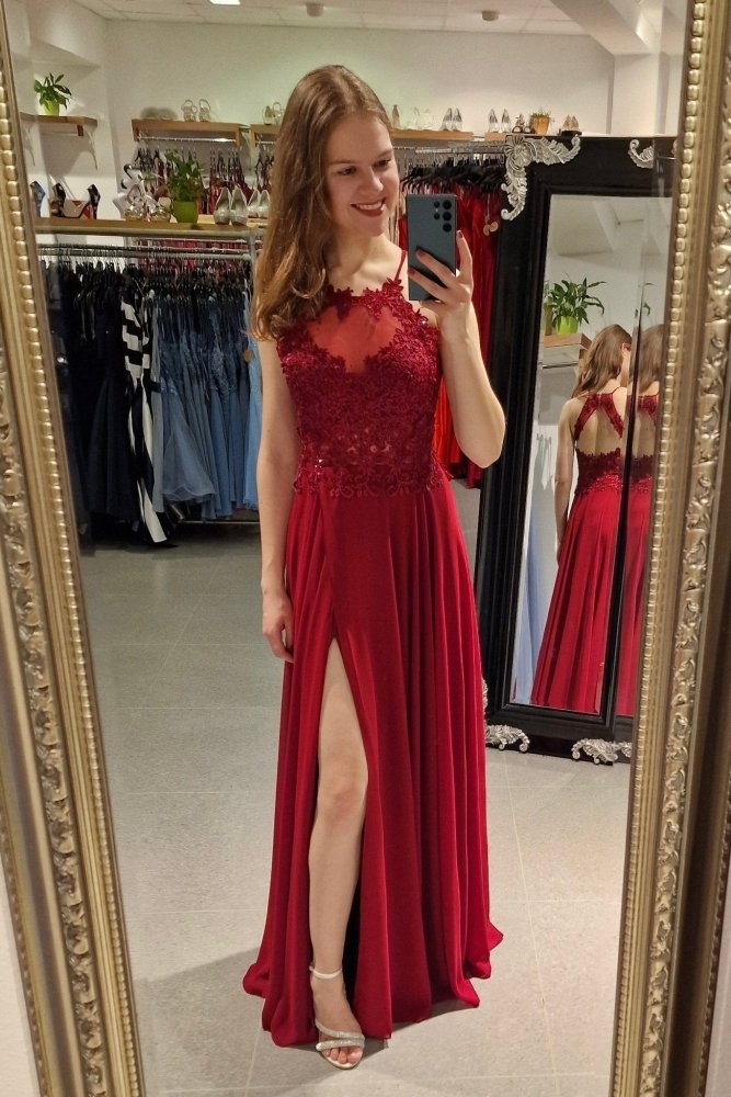 Abendkleid mit Spitzenoberteil, Neckholder & Schlitz, dunkelrot - Dein Kleiderladen