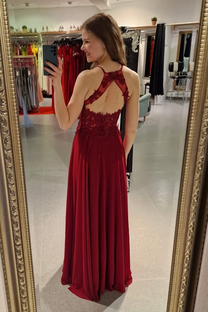 Abendkleid mit Spitzenoberteil, Neckholder & Schlitz, dunkelrot - Dein Kleiderladen