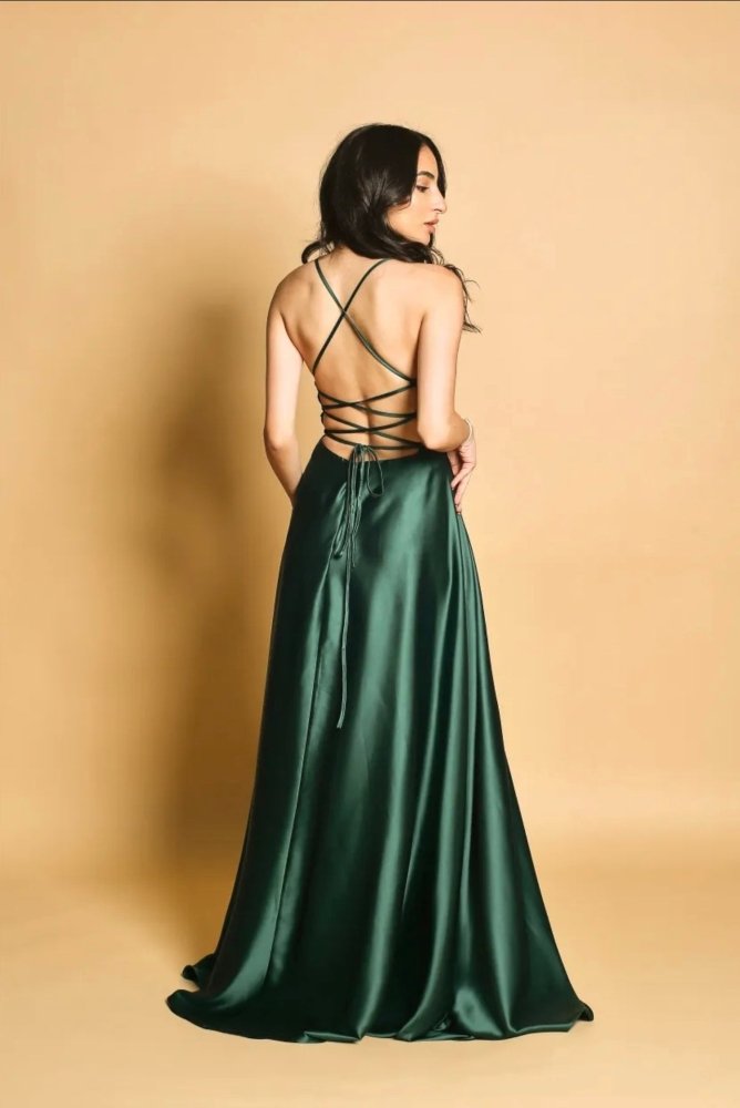 Ballkleid - Satin mit Schnürung, Schlitz und Wasserfallausschnitt, dunkelgrün - Dein Kleiderladen
