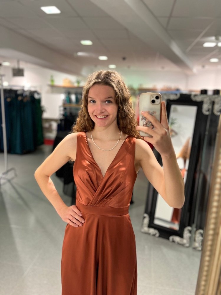 Besonders eleganter Satin - Jumpsuit, terracotta - Dein Kleiderladen