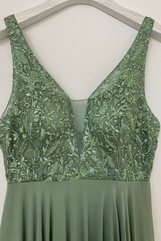 Langes Kleid mit floraler Spitze, hellgrün/salbei - Dein Kleiderladen