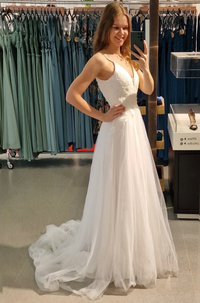 Tief ausgeschnittenes Brautkleid - Dein Kleiderladen