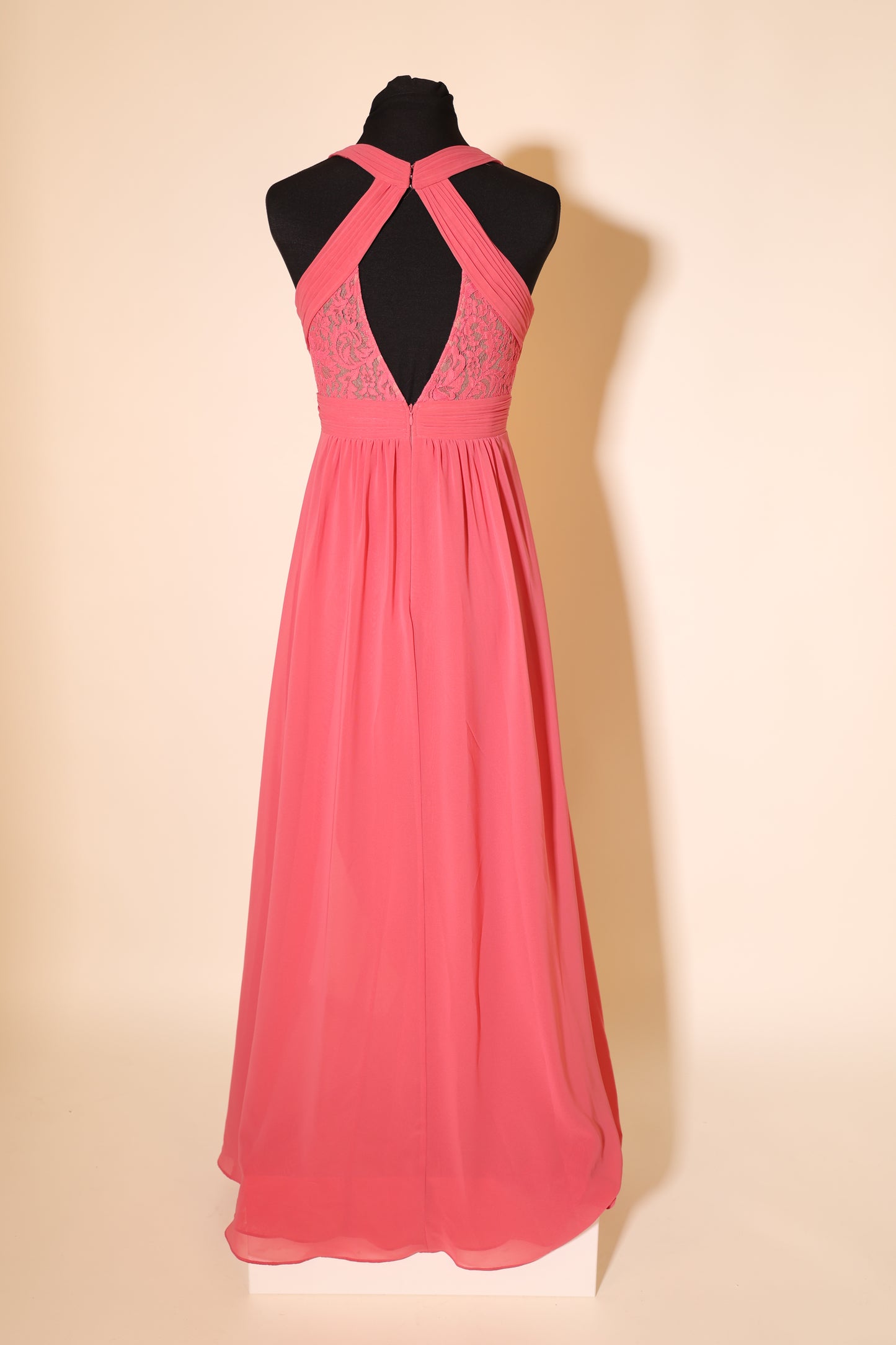 Second Hand schlichtes Chiffonkleid mit besonderem Rückenausschnitt, pink