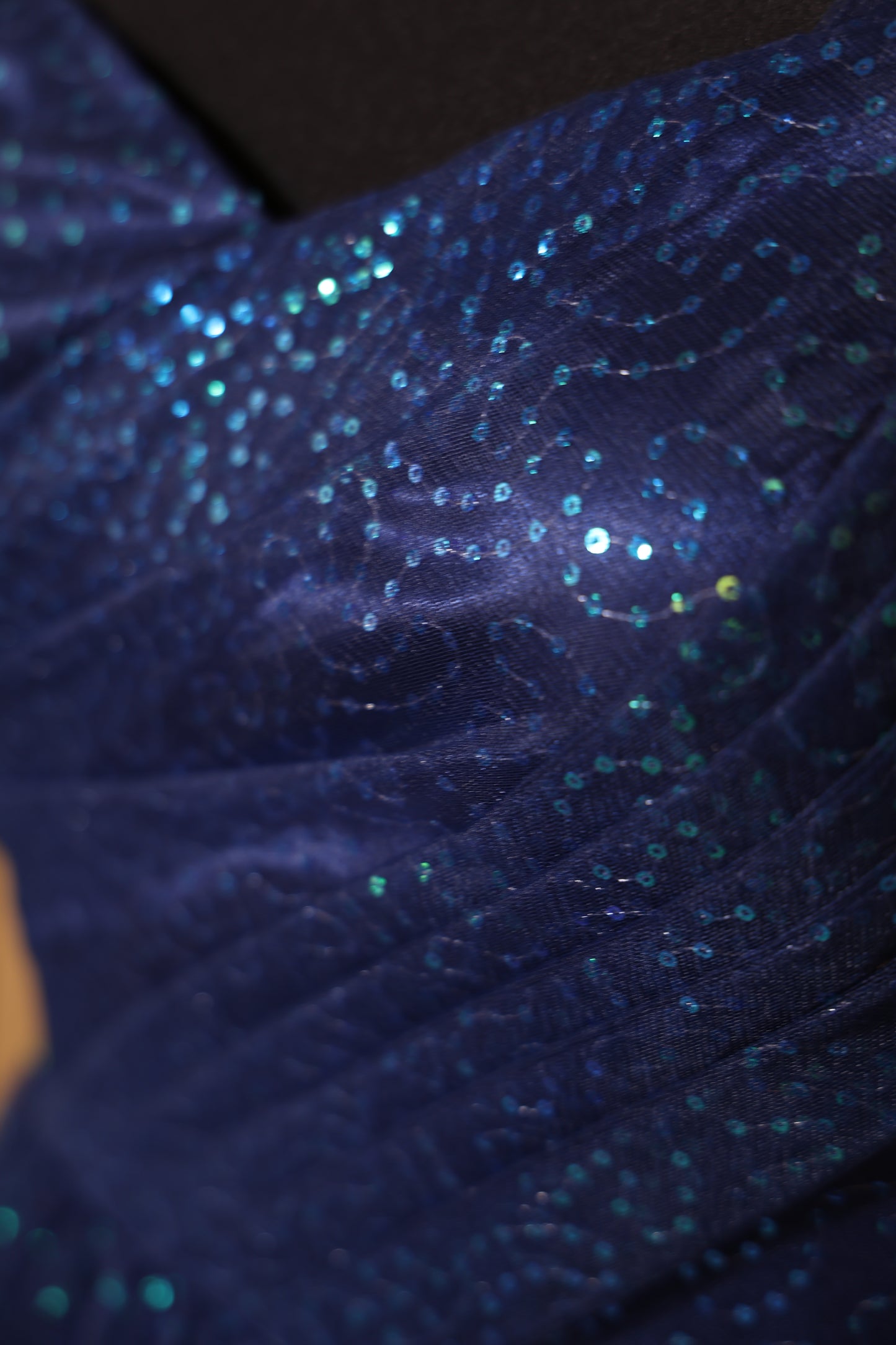 Second Hand glitzerndes Tüllkleid mit Rückenschnürung, dunkelblau