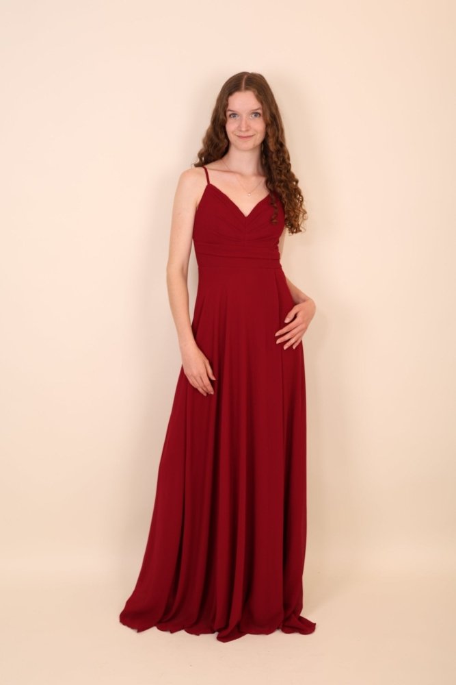 Abendkleid mit Raffungen und Schlitz, dunkelrot - Dein Kleiderladen