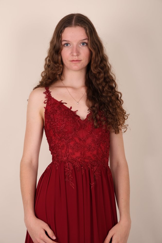 Ballkleid - Elegantes, langes Chiffonkleid mit feiner Spitze, bordeaux - Dein Kleiderladen
