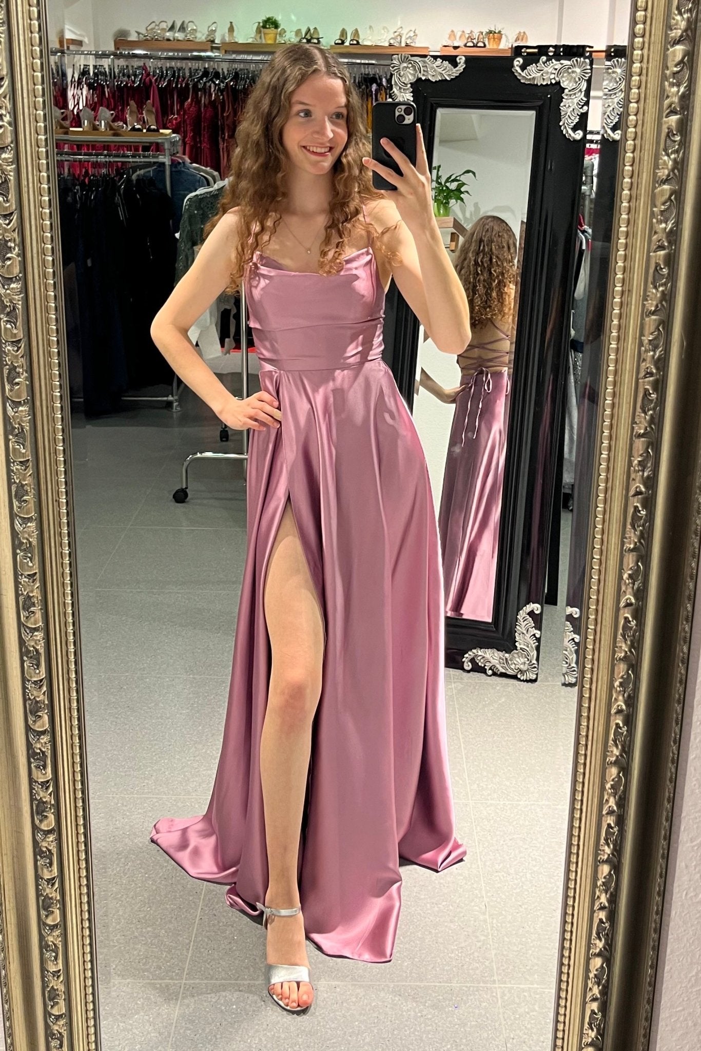 Ballkleid - Satin mit Schnürung, Schlitz und Wasserfallausschnitt, rosa - Dein Kleiderladen