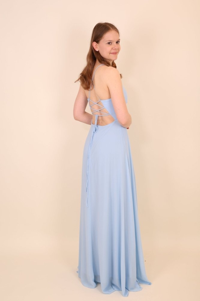 Chiffonkleid mit Schnürung, hohem Beinschlitz und Raffungen, hellblau - Dein Kleiderladen