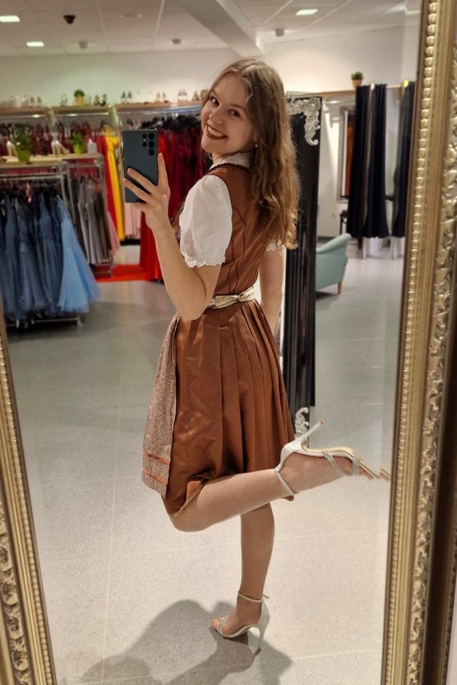 Dirndl Betty - Dein Kleiderladen