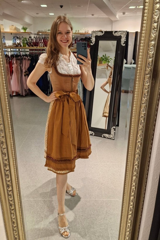 Dirndl Cäcilia - Dein Kleiderladen