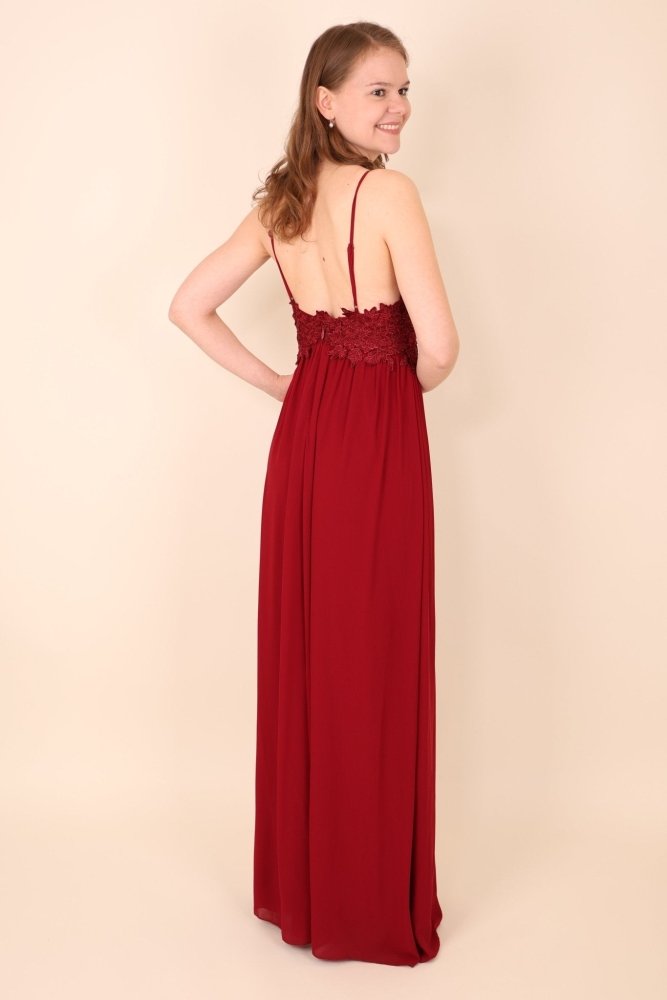 Festliches Chiffonkleid mit Spitze und Schlitz, dunkelrot - Dein Kleiderladen