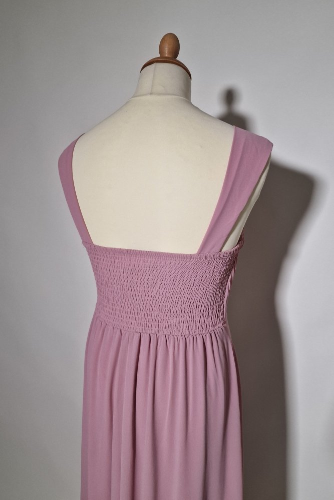 Große Größen Chiffonkleid mit V - Ausschnitt und Schlitz, rosa - Dein Kleiderladen