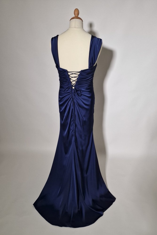 Große Größen Satin - Abendkleid mit Schnürung, Raffungen und Schlitz, dunkelblau - Dein Kleiderladen