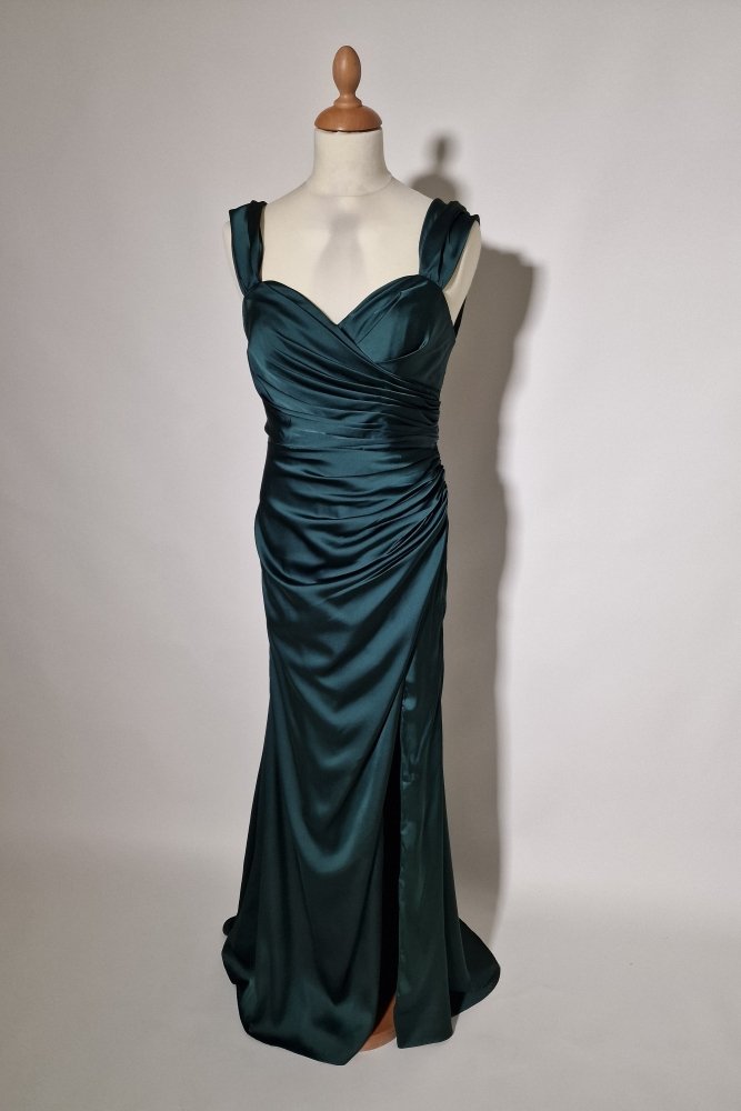 Große Größen Satin - Abendkleid mit Schnürung, Raffungen und Schlitz, dunkelgrün - Dein Kleiderladen