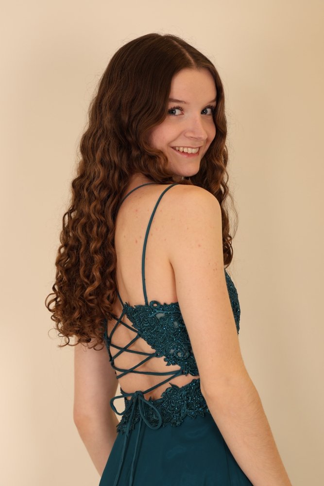 Langes Abendkleid mit Schnürung, Spitzenoberteil und Schlitz, petrol - Dein Kleiderladen