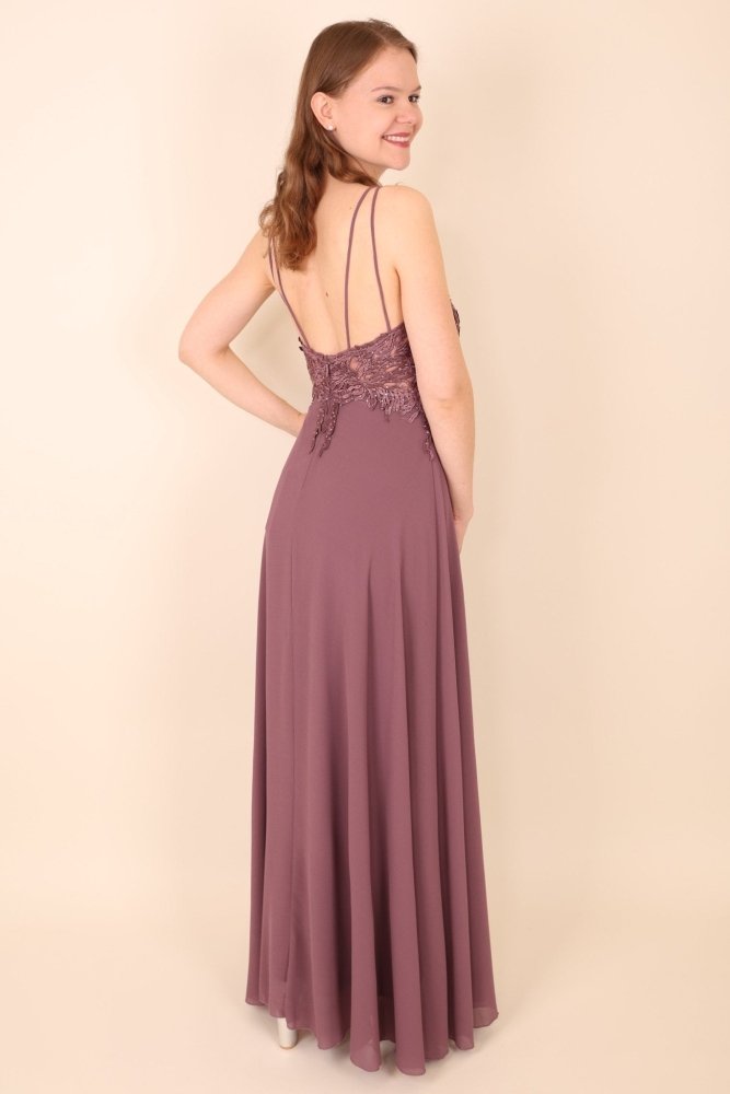 Langes Ballkleid mit Spitze und Spaghettiträgern, lila - Dein Kleiderladen