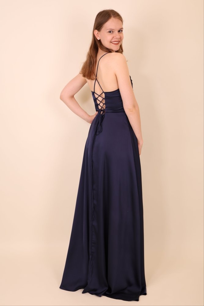 Langes Satin-Abendkleid mit Schlitz und Schnürung, dunkelblau - Dein Kleiderladen
