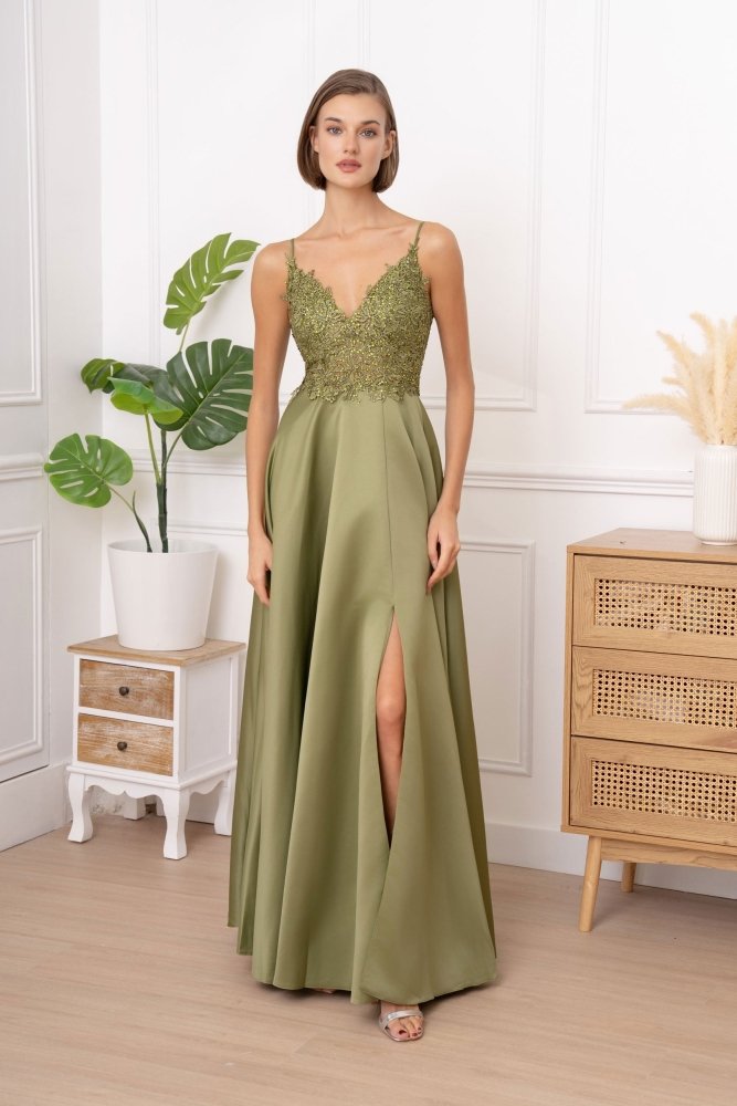 Satin - Abendkleid mit Spitze, Schnürung und Schlitz, oliv - Dein Kleiderladen