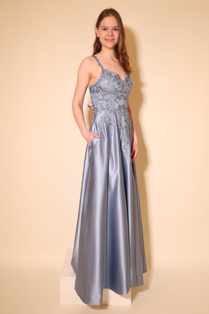 Satin - Ballkleid mit floraler Spitze & Rückenschnürung, graublau - Dein Kleiderladen