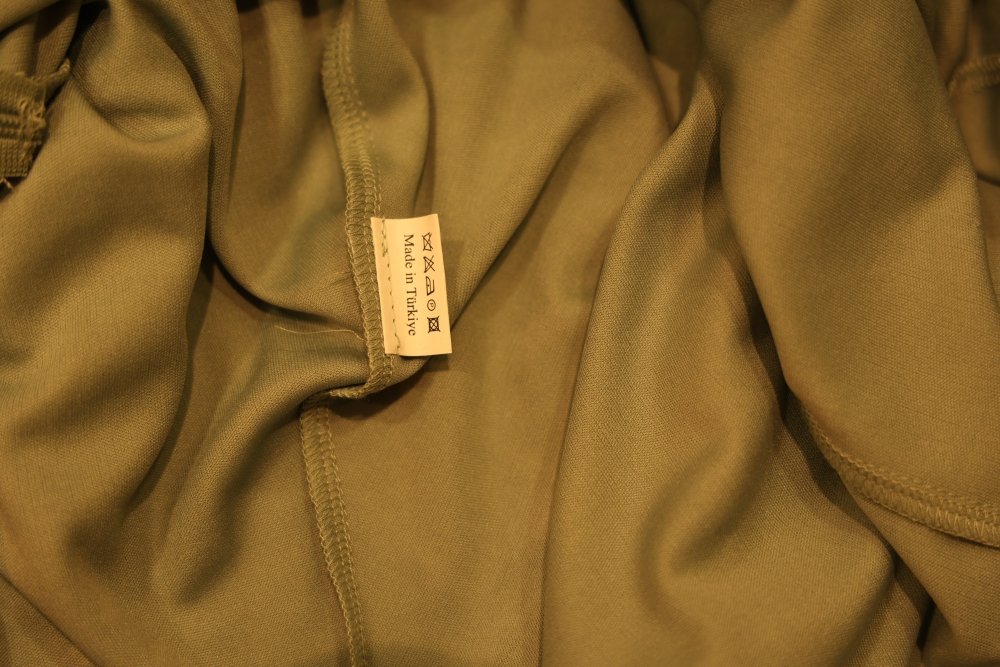 Second Hand Abendkleid mit tiefem V - Ausschnitt, langen Cape - Ärmeln und fließendem Chiffon - Maxirock, mint - Dein Kleiderladen