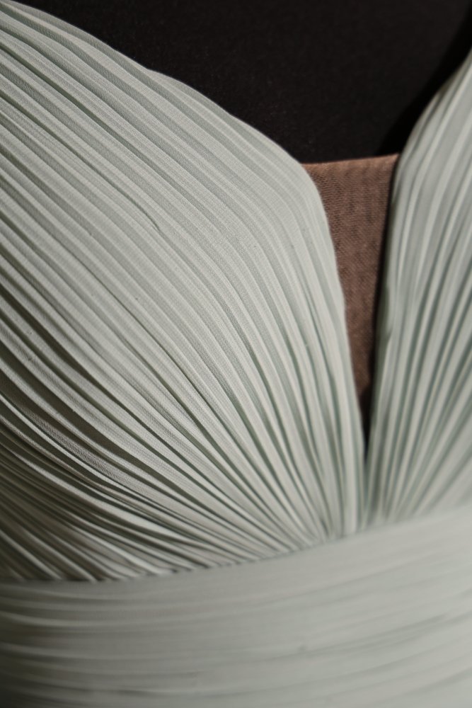 Second Hand Abendkleid mit tiefem V - Ausschnitt, langen Cape - Ärmeln und fließendem Chiffon - Maxirock, mint - Dein Kleiderladen