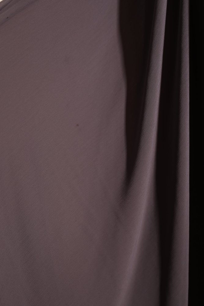 Second Hand Abendkleid mit V - Ausschnitt, Raffungen und fließendem Maxirock, dunkelgrau - Dein Kleiderladen