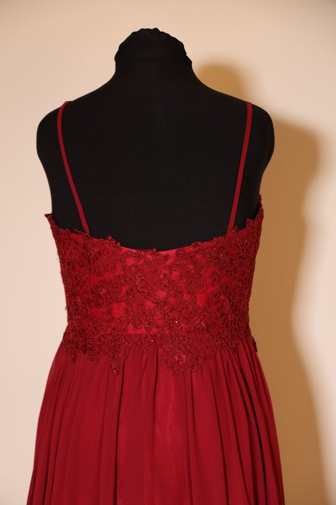Second Hand elegantes Chiffonkleid mit Spitze und Herzausschnitt, dunkelrot - Dein Kleiderladen