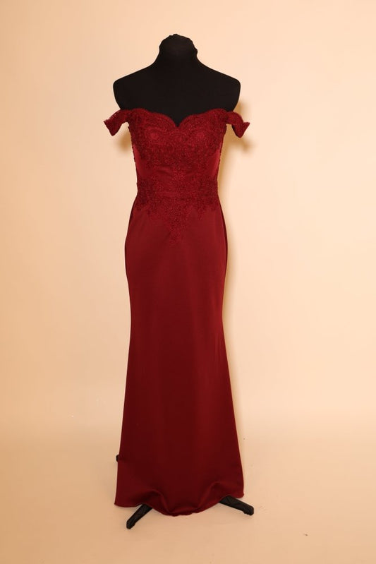 Second Hand enges Abendkleid mit Off - Shoulder Trägern und Spitze, dunkelrot - Dein Kleiderladen