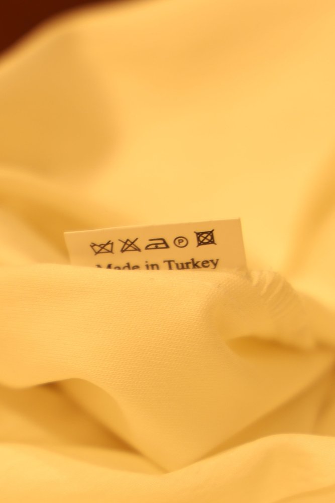 Second Hand enges Satinbrautkleid mit Off - Shoulder Trägern und Rückenschnürung, ivory - Dein Kleiderladen