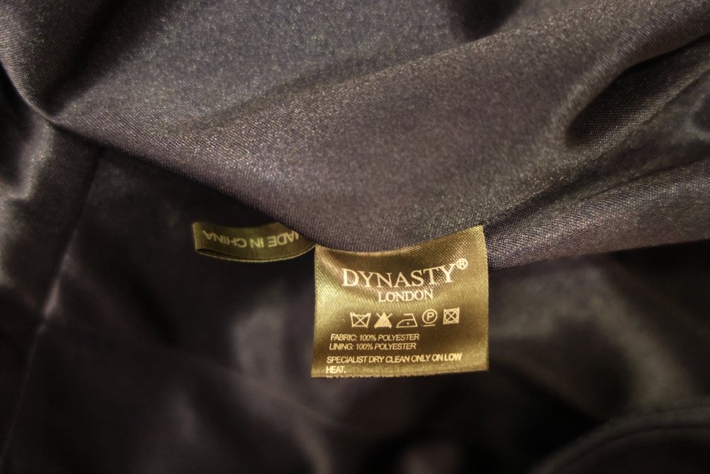 Second Hand hochgeschlossenes Abendkleid mit funkelndem Kragen und fließendem Maxirock, dunkelblau - Dein Kleiderladen