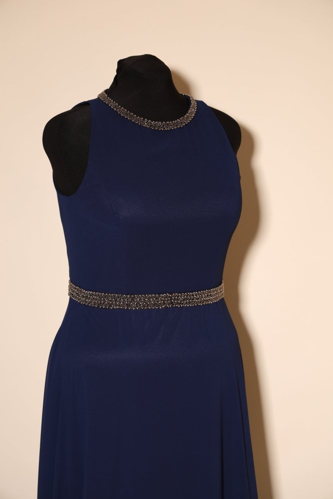 Second Hand hochgeschlossenes Abendkleid mit funkelndem Kragen und fließendem Maxirock, dunkelblau - Dein Kleiderladen