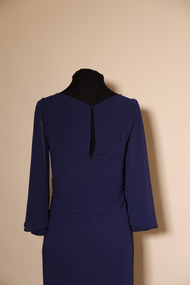 Second - Hand langarm Chiffonkleid mit Raffungen und Bestickungen, dunkelblau - Dein Kleiderladen