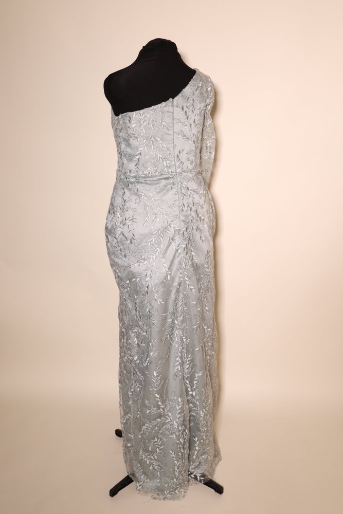 Second Hand One - Shoulder - Abendkleid mit Spitzenstickerei und Schlitz, silbergrau - Dein Kleiderladen