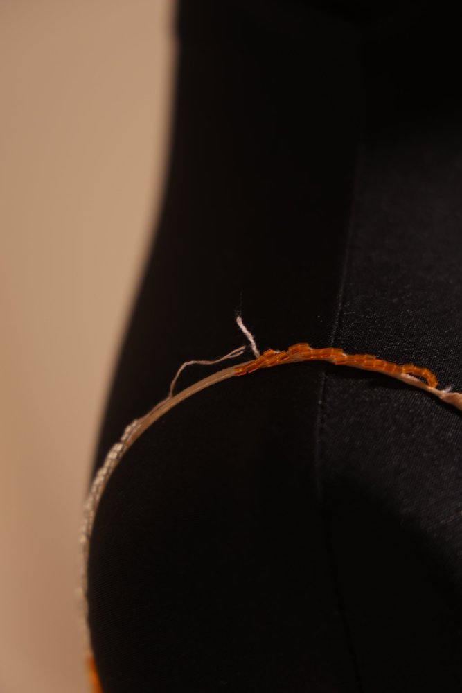 Second Hand Satinkleid mit Tüllunterrock und Rückenausschnitt, gelb - Dein Kleiderladen