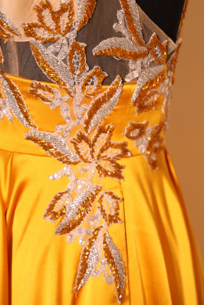 Second Hand Satinkleid mit Tüllunterrock und Rückenausschnitt, gelb - Dein Kleiderladen