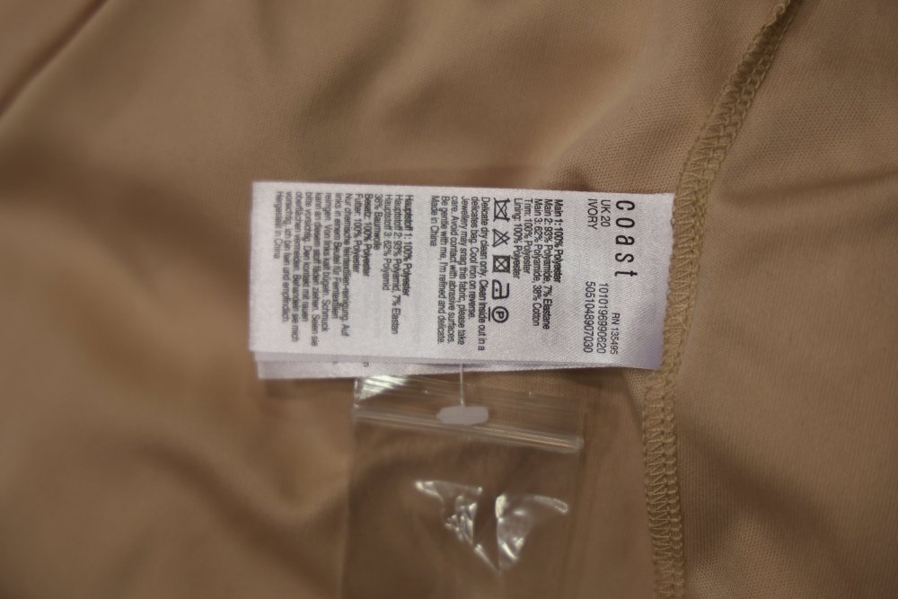 Second Hand Spitzenbrautkleid mit Rundhalsausschnitt und plissiertem Chiffonrock, beige - Dein Kleiderladen