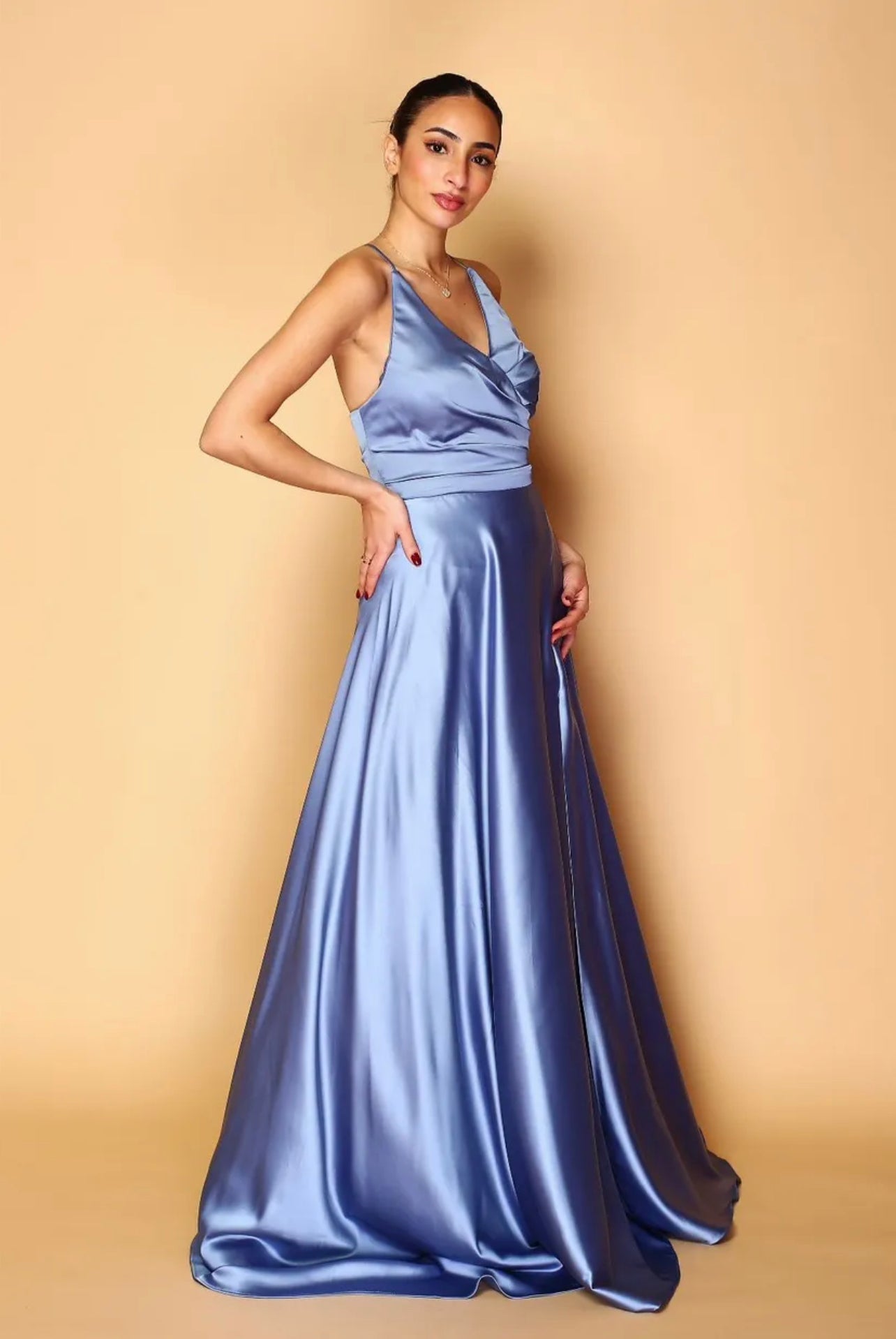 Ballkleid - Satin mit Schnürung und Schlitz, graublau - Dein Kleiderladen